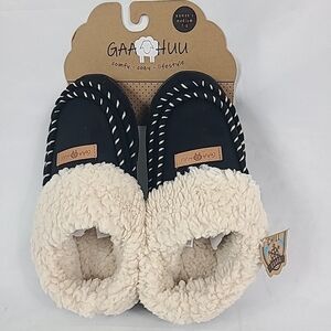 NEW GAA HUU Women's Slippers Black Fleece Memory Foam Sherpa Lined Cozy Sz 7-8